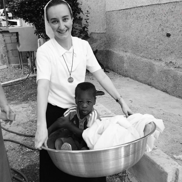POMOĆ ZA HAITI
