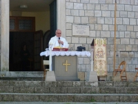 SVETA MISA ISPRED CRKVE SVETOG NIKOLE